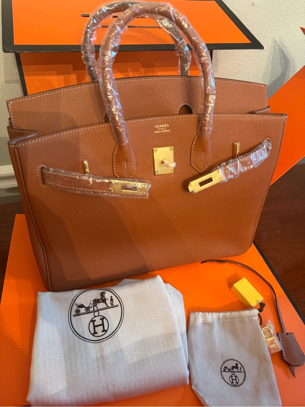 Beautiful NEW Birkin 35cm Cognac/Brown Togo Leather Bag